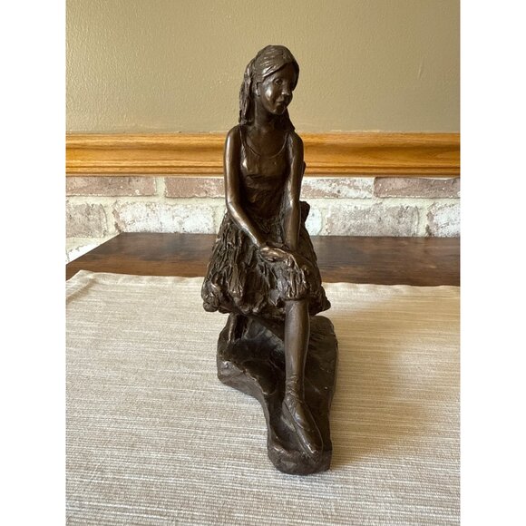 Seated Ballerina Figurine 1996 HP Signed Cold-Cast Bronze Finish – CG Mark - Picture 5 of 16